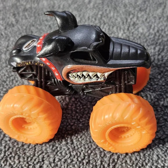 Monster Truck Show Bundle - Picture 13 of 17